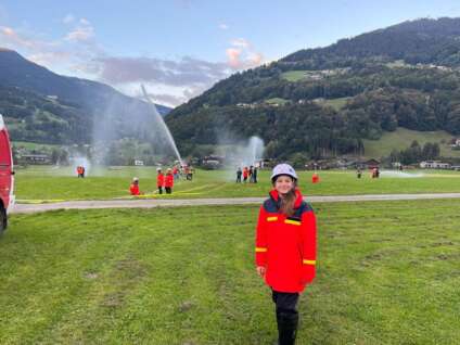 Probe Feldbrand mit Wasserwerfer